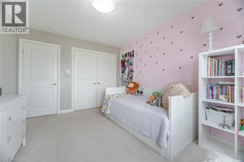 387 Gravel Ridge Trail, Kitchener, ON - Indoor Photo Showing Bedroom
