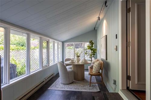 398 Kingston Cr, Winnipeg, MB - Indoor Photo Showing Other Room
