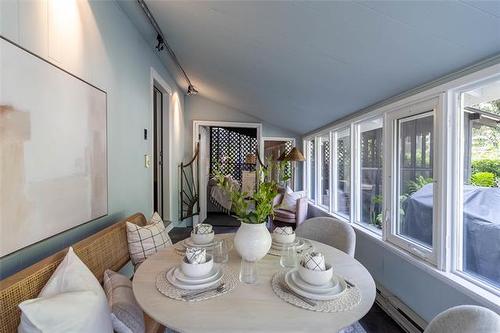 398 Kingston Cr, Winnipeg, MB - Indoor Photo Showing Dining Room