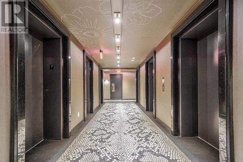 709 - 1080 BAY STREET , Toronto, Ontario M5S 0A5 5