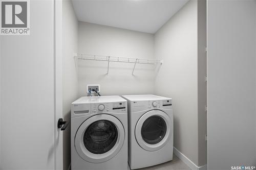 286 Froese Crescent, Warman, SK - Indoor Photo Showing Laundry Room