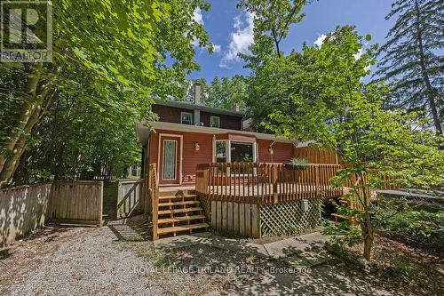 46 Rosebery Place, St. Thomas, ON - Outdoor With Deck Patio Veranda