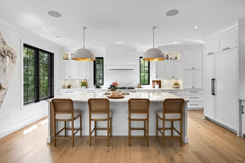 Cuisine - 3 Rue Cambridge, Baie-D'Urfé, QC - Indoor Photo Showing Kitchen With Upgraded Kitchen
