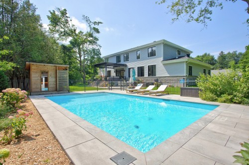 Piscine - 3 Rue Cambridge, Baie-D'Urfé, QC - Outdoor With In Ground Pool