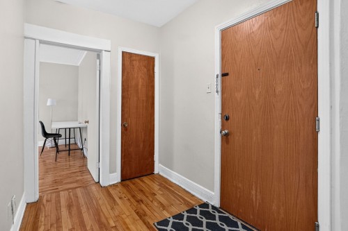 Mud Room - 11-4455 Av. Dupuis, Montréal (Côte-Des-Neiges/Notre-Dame-De-Grâce), QC - Indoor Photo Showing Other Room