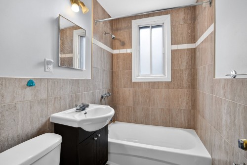 Bathroom - 11-4455 Av. Dupuis, Montréal (Côte-Des-Neiges/Notre-Dame-De-Grâce), QC - Indoor Photo Showing Bathroom