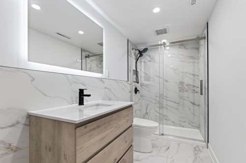 Salle de bains - 368 100E Avenue, Laval (Chomedey), QC - Indoor Photo Showing Bathroom