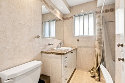 Salle de bains - 368 100E Avenue, Laval (Chomedey), QC - Indoor Photo Showing Bathroom