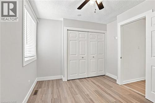 24 Hill Street, Hamilton, ON - Indoor Photo Showing Other Room