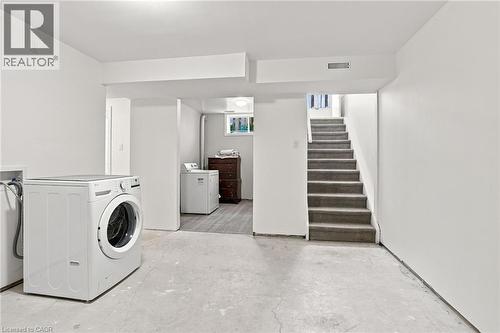 24 Hill Street, Hamilton, ON - Indoor Photo Showing Laundry Room