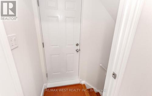 5239 Bushelgrove Circle, Mississauga, ON - Indoor Photo Showing Other Room