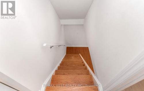 5239 Bushelgrove Circle, Mississauga, ON - Indoor Photo Showing Other Room