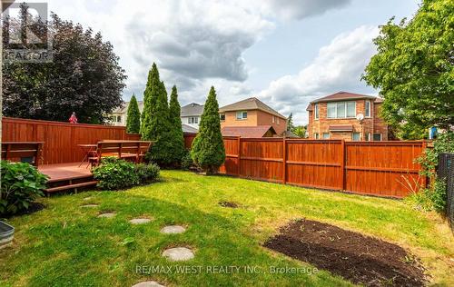 5239 Bushelgrove Circle, Mississauga, ON - Outdoor