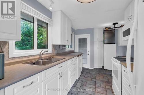 61 Bernick Drive, Barrie, ON - Indoor Photo Showing Kitchen With Double Sink