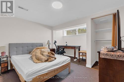 61 Bernick Drive, Barrie, ON - Indoor Photo Showing Bedroom