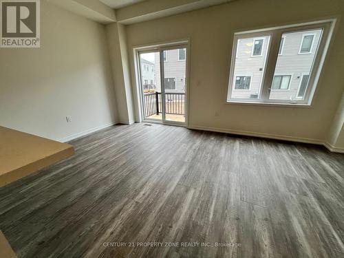 20 CLEVELAND COMMON , Cambridge, Ontario N1T 0H4 4