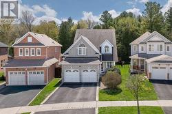 433 WOODSMERE CRESCENT  Pickering, ON L1V 7A4