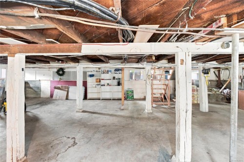 2148 Dick Ave, Nanaimo, BC 