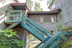 3574 McInnis Rise Saanich, BC V8P 5M7