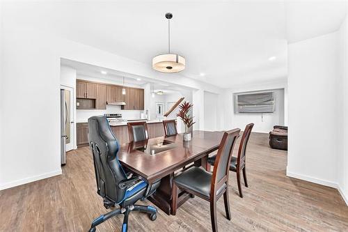 6 Dedrick Bay, Winnipeg, MB - Indoor Photo Showing Dining Room