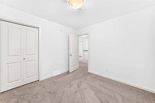 6 Dedrick Bay, Winnipeg, MB - Indoor Photo Showing Other Room