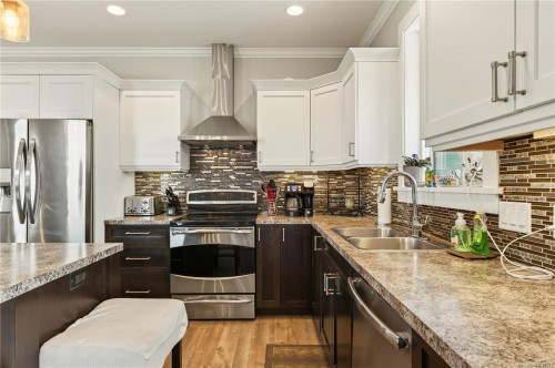 374 Shepherd Ave, Nanaimo, BC 