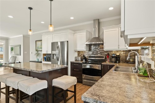 374 Shepherd Ave, Nanaimo, BC 