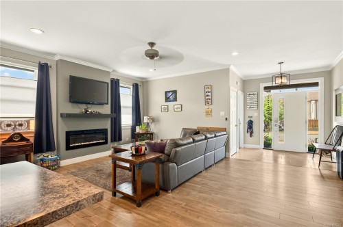 374 Shepherd Ave, Nanaimo, BC 