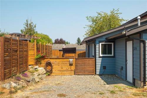 374 Shepherd Ave, Nanaimo, BC 