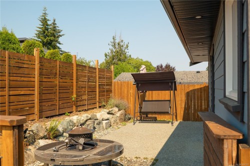 374 Shepherd Ave, Nanaimo, BC 