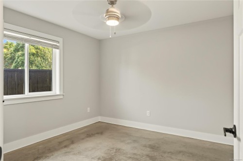 374 Shepherd Ave, Nanaimo, BC 