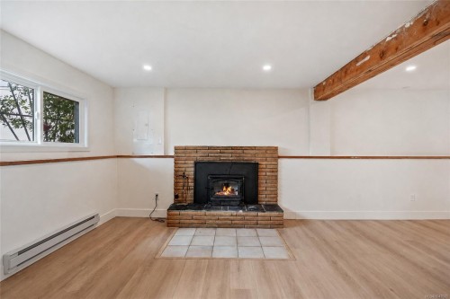 1925 Cougar Cres, Comox, BC 