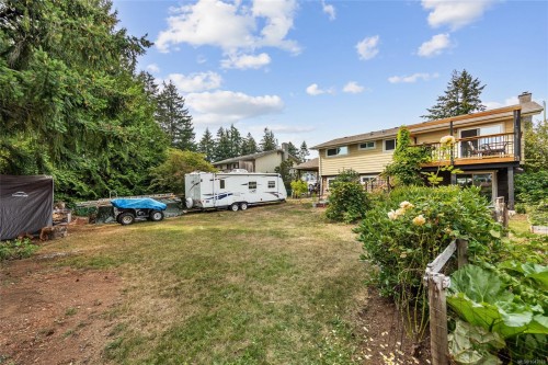 1925 Cougar Cres, Comox, BC 