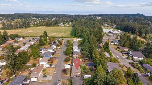 1925 Cougar Cres, Comox, BC 
