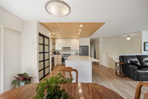 1925 Cougar Cres, Comox, BC 