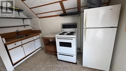 UPPER - 4138 DRUMMOND ROAD Niagara Falls, ON L2E 6B9