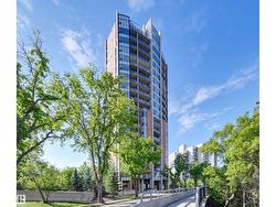 #901 10035 SASKATCHEWAN DR NW  Edmonton, AB T6E 4R4