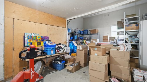 Entrepôt - 815  - 825 95E Rue, Saint-Georges, QC - Indoor Photo Showing Other Room