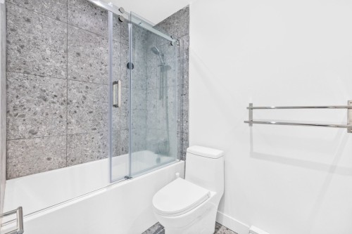 Salle de bains - 302-110 Rue De L'Église, Montréal (Verdun/Île-Des-Soeurs), QC - Indoor Photo Showing Bathroom