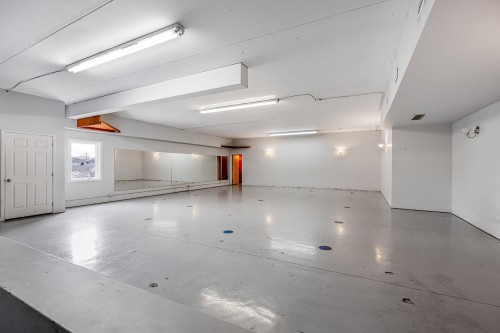 Vue d'ensemble - 201-462 Rue St-Henri, La Prairie, QC - Indoor Photo Showing Garage