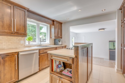 Kitchen - 1 Place De Chazelles, Lorraine, QC - Indoor Photo Showing Kitchen