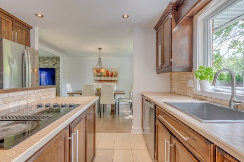 Kitchen - 1 Place De Chazelles, Lorraine, QC - Indoor Photo Showing Kitchen