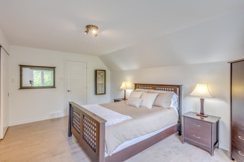 Master Bedroom - 1 Place De Chazelles, Lorraine, QC - Indoor Photo Showing Bedroom