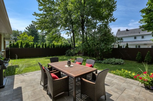 Patio - 1 Place De Chazelles, Lorraine, QC - Outdoor With Deck Patio Veranda