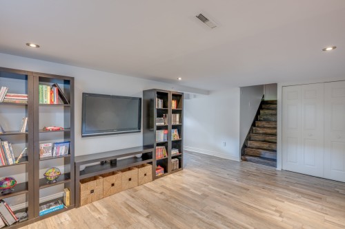 Family Room - 1 Place De Chazelles, Lorraine, QC - Indoor