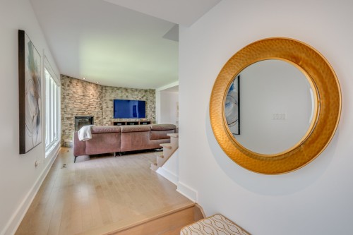 Mud Room - 1 Place De Chazelles, Lorraine, QC - Indoor Photo Showing Other Room