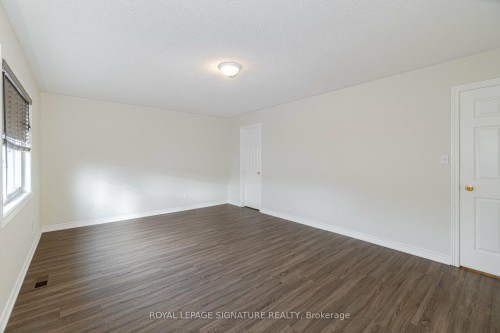 1015 Eager Road, Milton, ON - Indoor Photo Showing Other Room