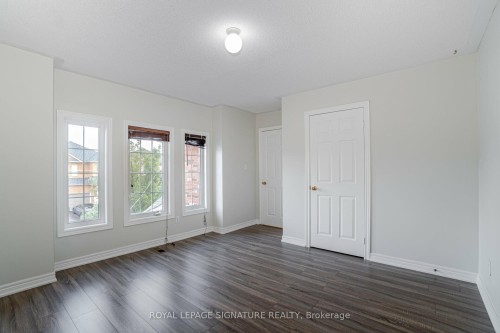 1015 Eager Road, Milton, ON - Indoor Photo Showing Other Room
