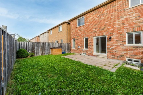 1015 Eager Road, Milton, ON - Outdoor With Exterior