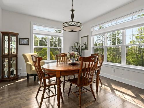556 Duart Avenue, Fall River, NS - Indoor Photo Showing Dining Room